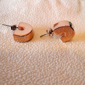 PIERRE CARDIN STUD EARRINGS NEW no tags NWOT, Rose Gold